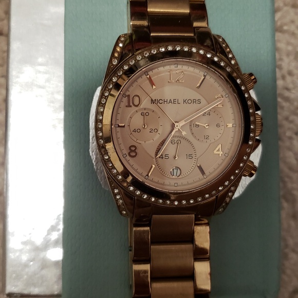 Michael Kors watch - Picture 2 of 4